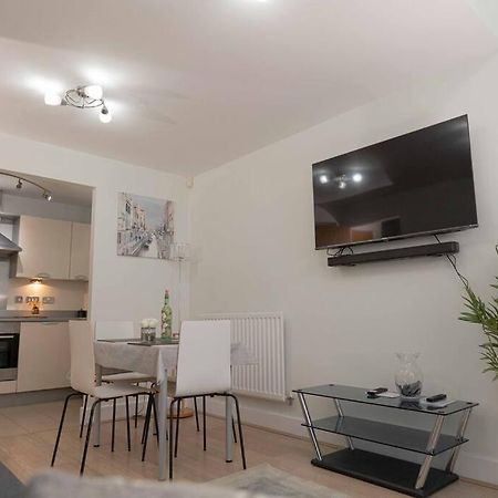 Beautiful 2 Bed In Central Birmingham: A Hidden Gem! Kültér fotó