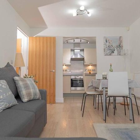 Beautiful 2 Bed In Central Birmingham: A Hidden Gem! Kültér fotó