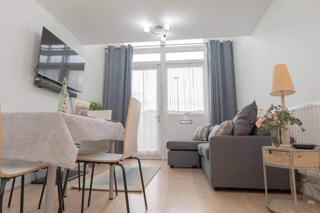 Beautiful 2 Bed In Central Birmingham: A Hidden Gem! Kültér fotó